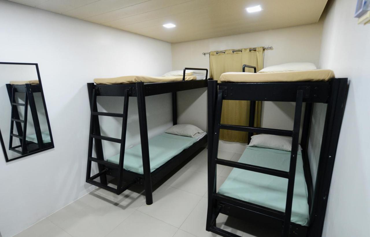 Hotel Cebu Courtyard Lapu-Lapu City Zewnętrze zdjęcie